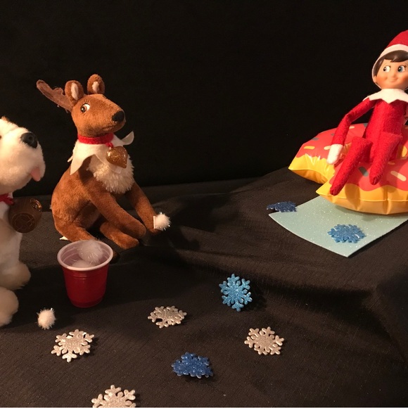 Elf on the Shelf - Picture 6 of 16